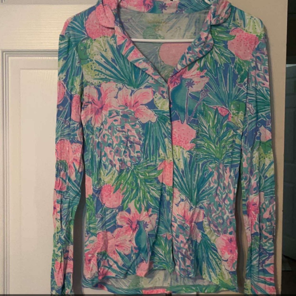 this is a lily pulitzer pajama top!